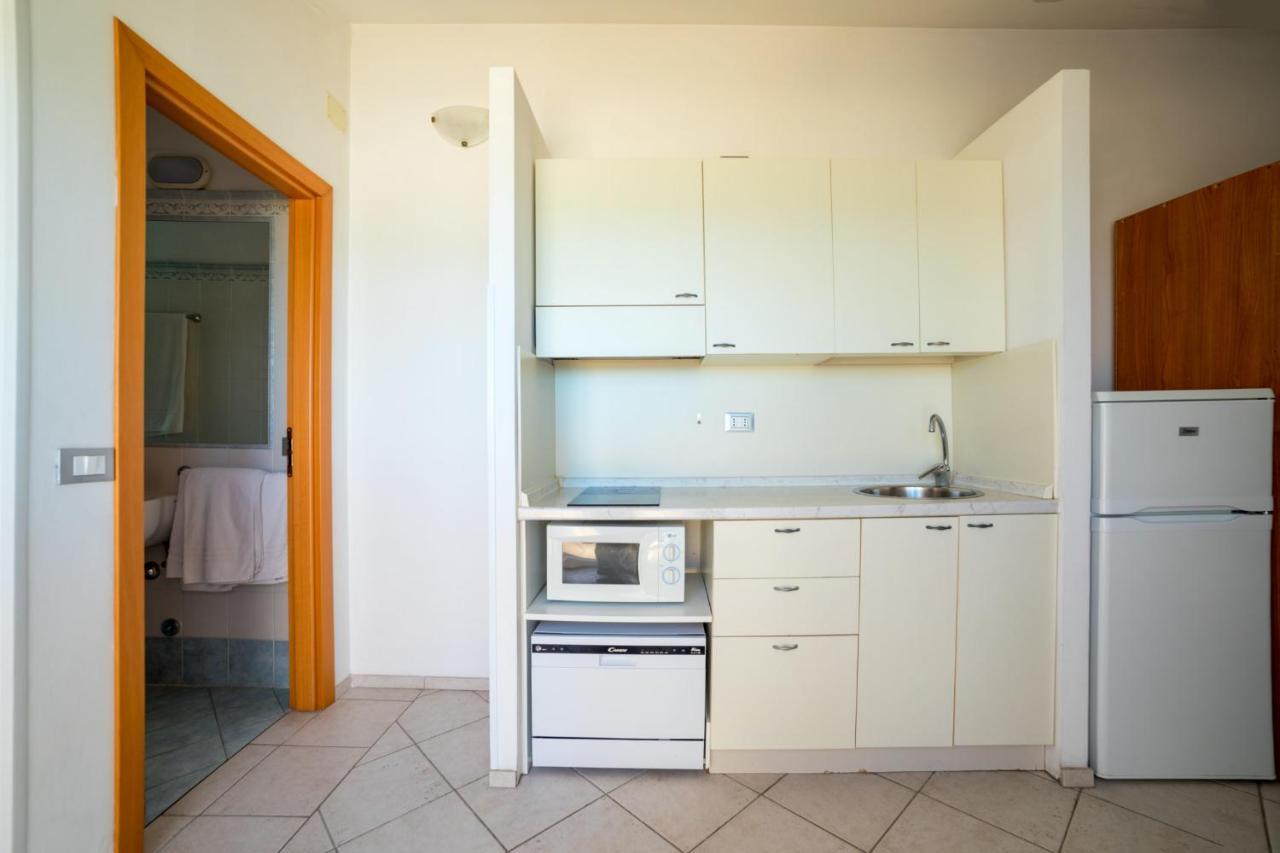 Rex Aparthotel 3*