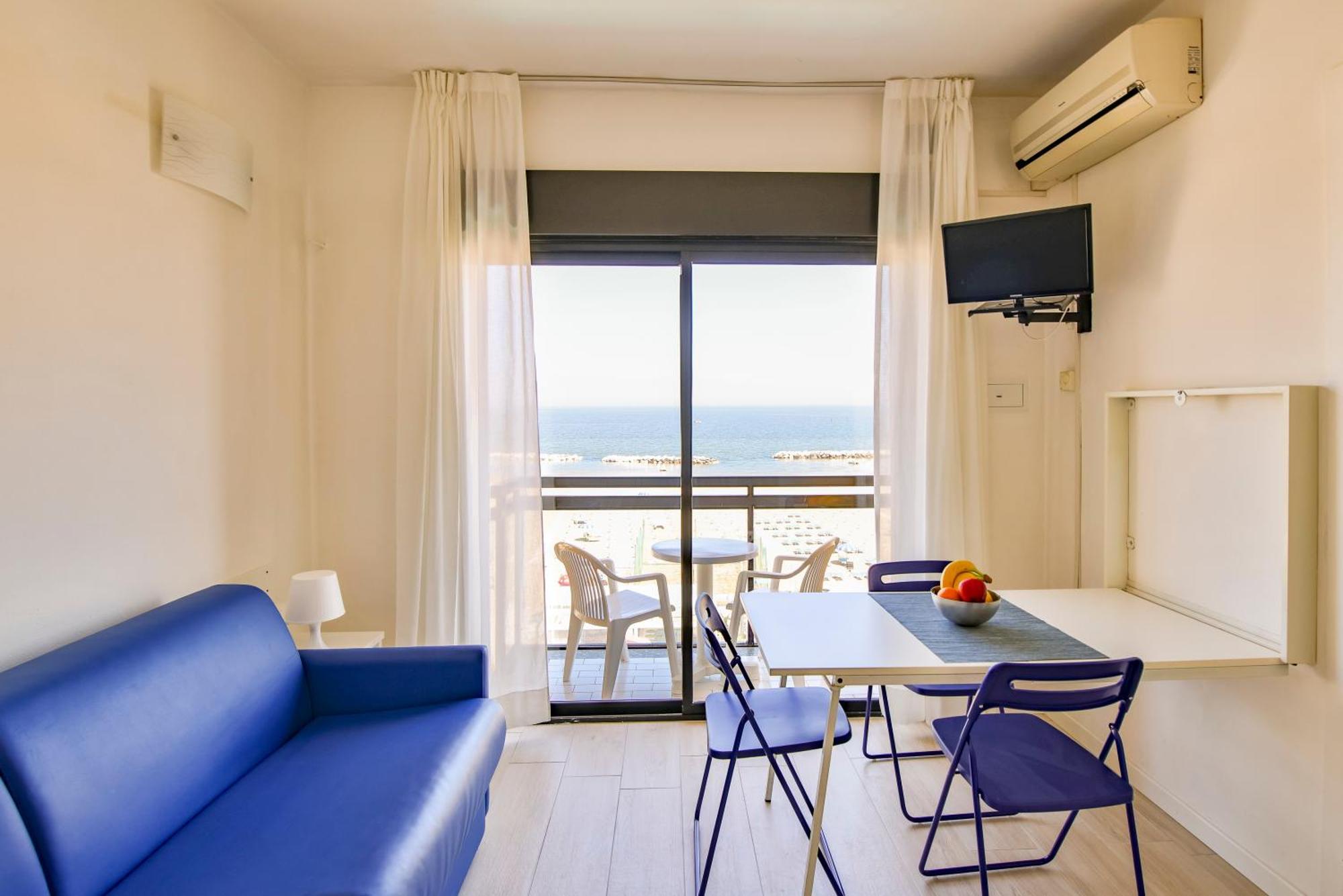 Rex Aparthotel 3*